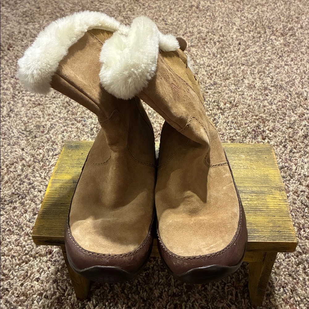 The North Face Tan Boots with White Fur